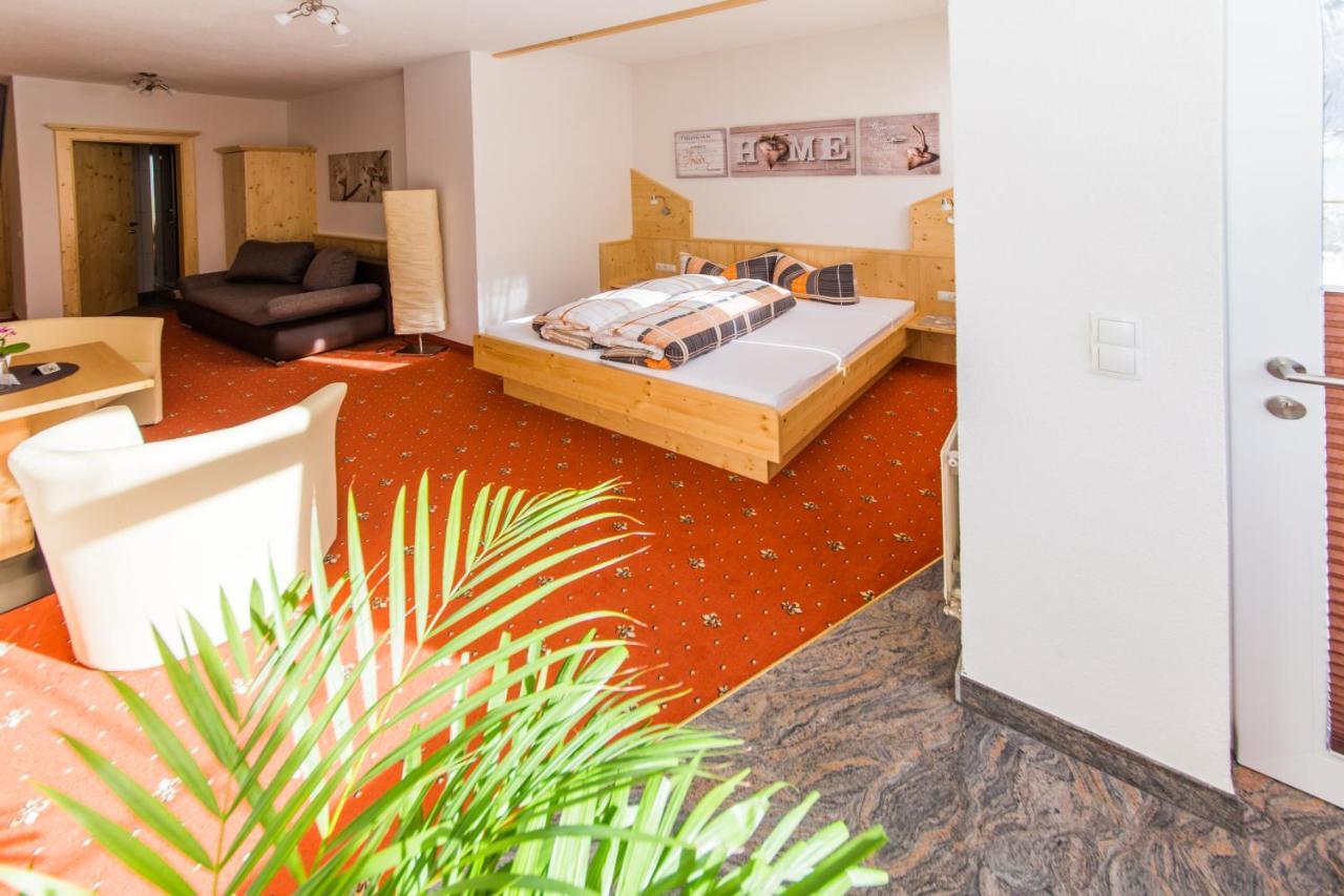 Gaestehaus Maria - Privatzimmer Nassereith Eksteriør bilde